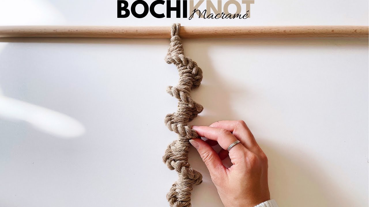Macrame Knot: Corkscrew Half Hitch Spiral knot